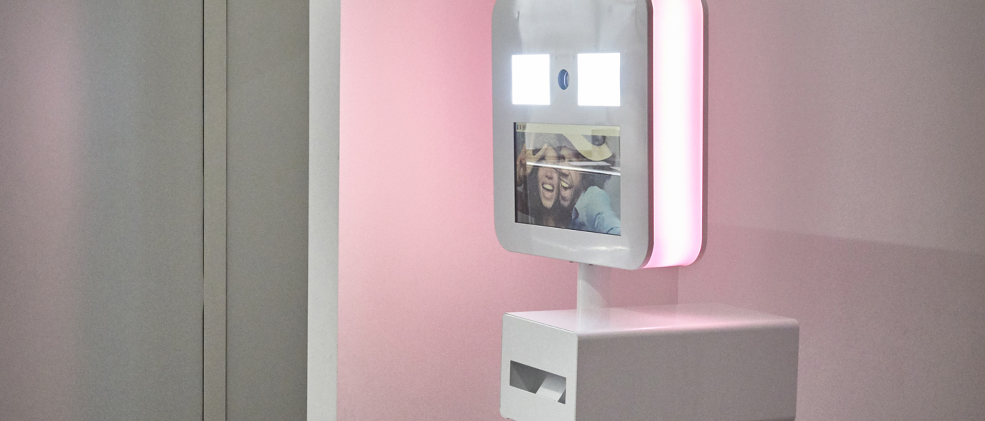 service-tendances-location-borne-selfie-article-04a